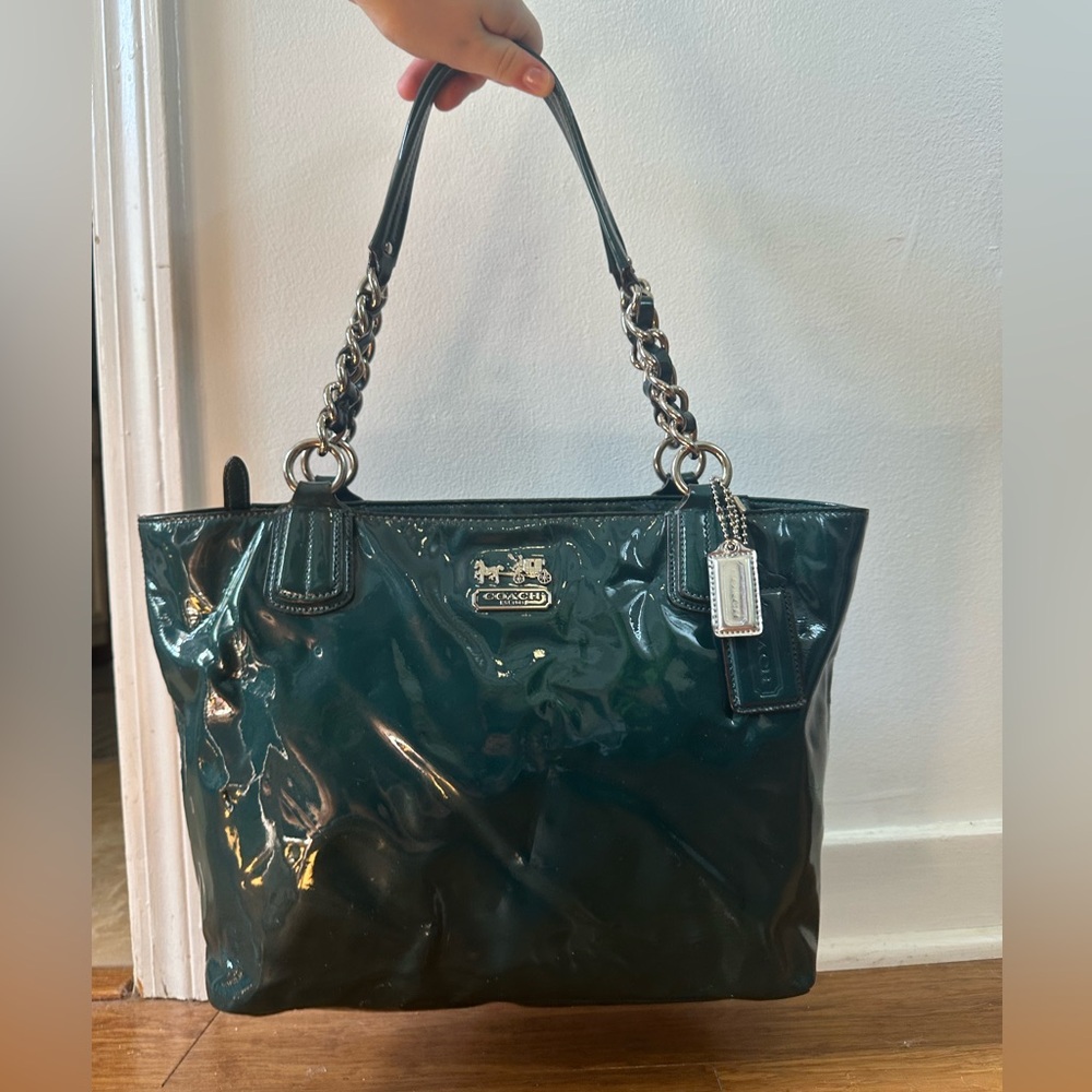 Coach Chelsea 18770 Hunter Green Patent Leather Shoulder Bag